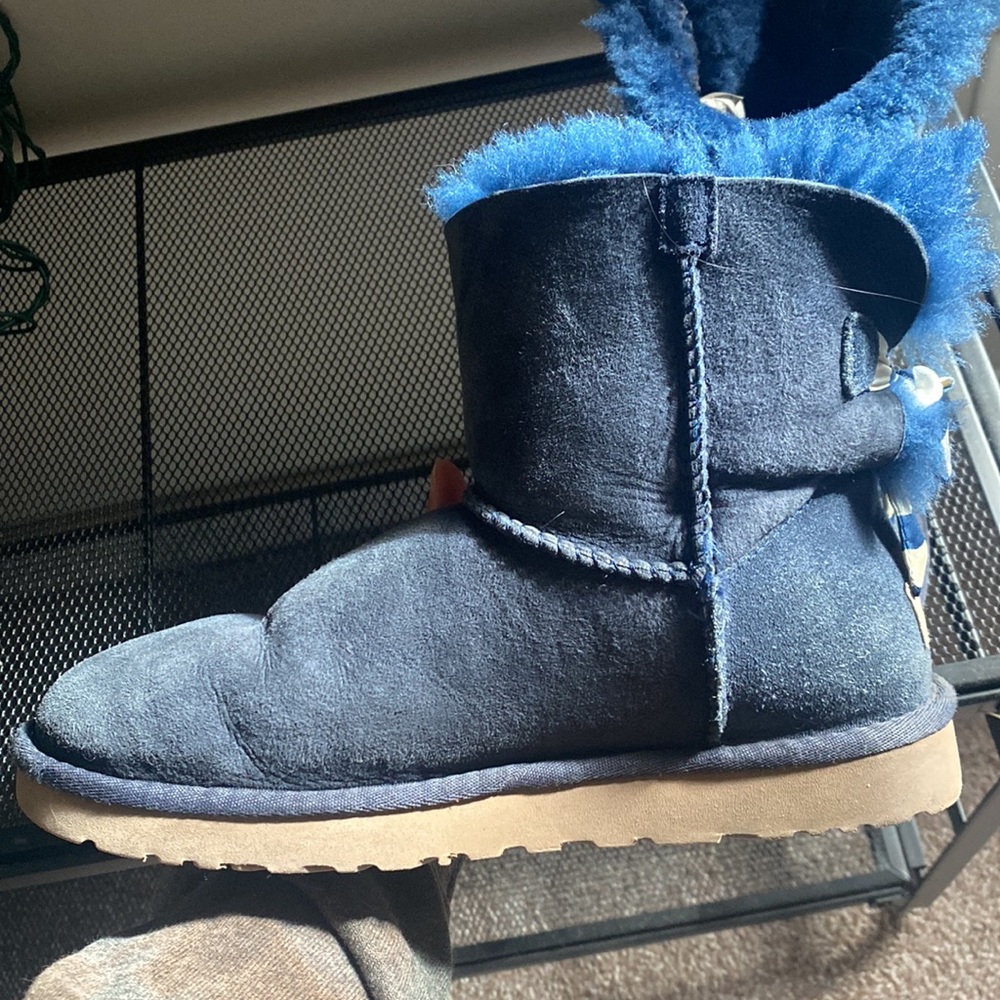 UGG boots - Picture 3 of 5